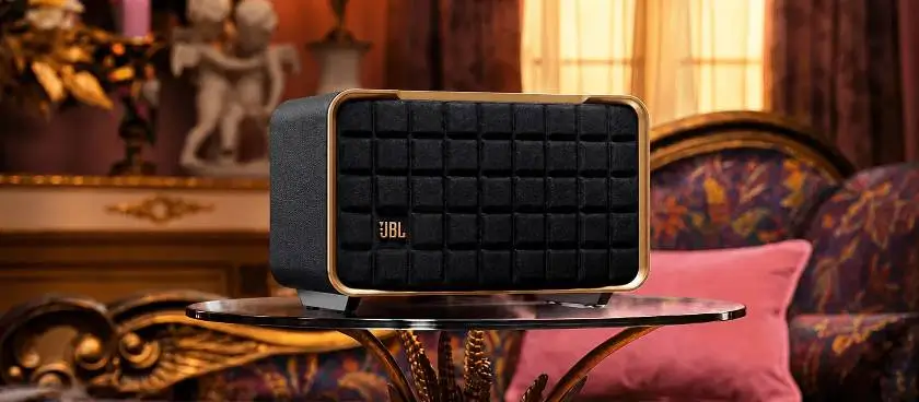 Портативна колонка JBL